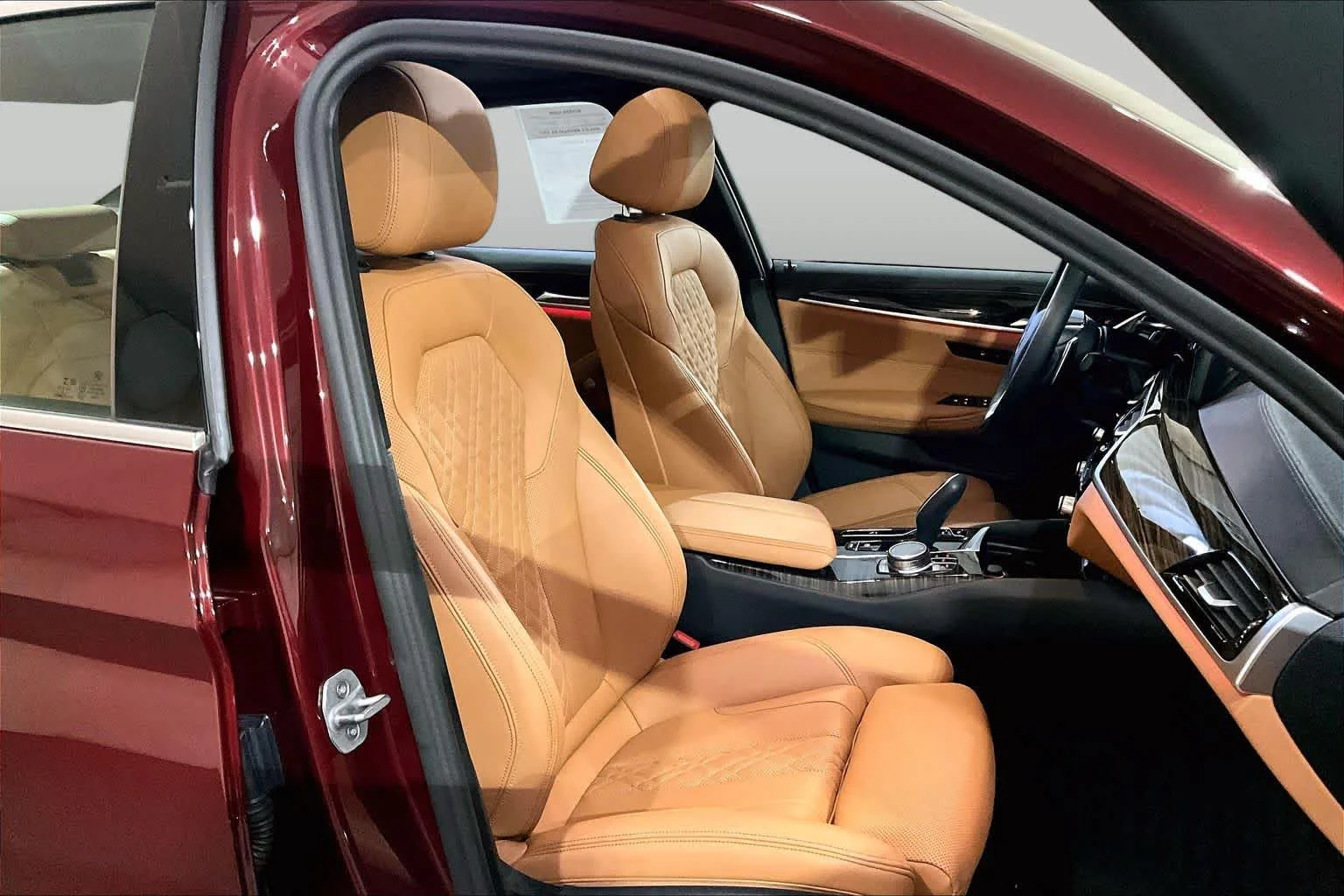 Used 2023 Aventurin Red Metallic BMW 530i xDrive image 7