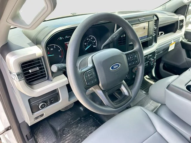 New 2026 Oxford White Ford XL image 6