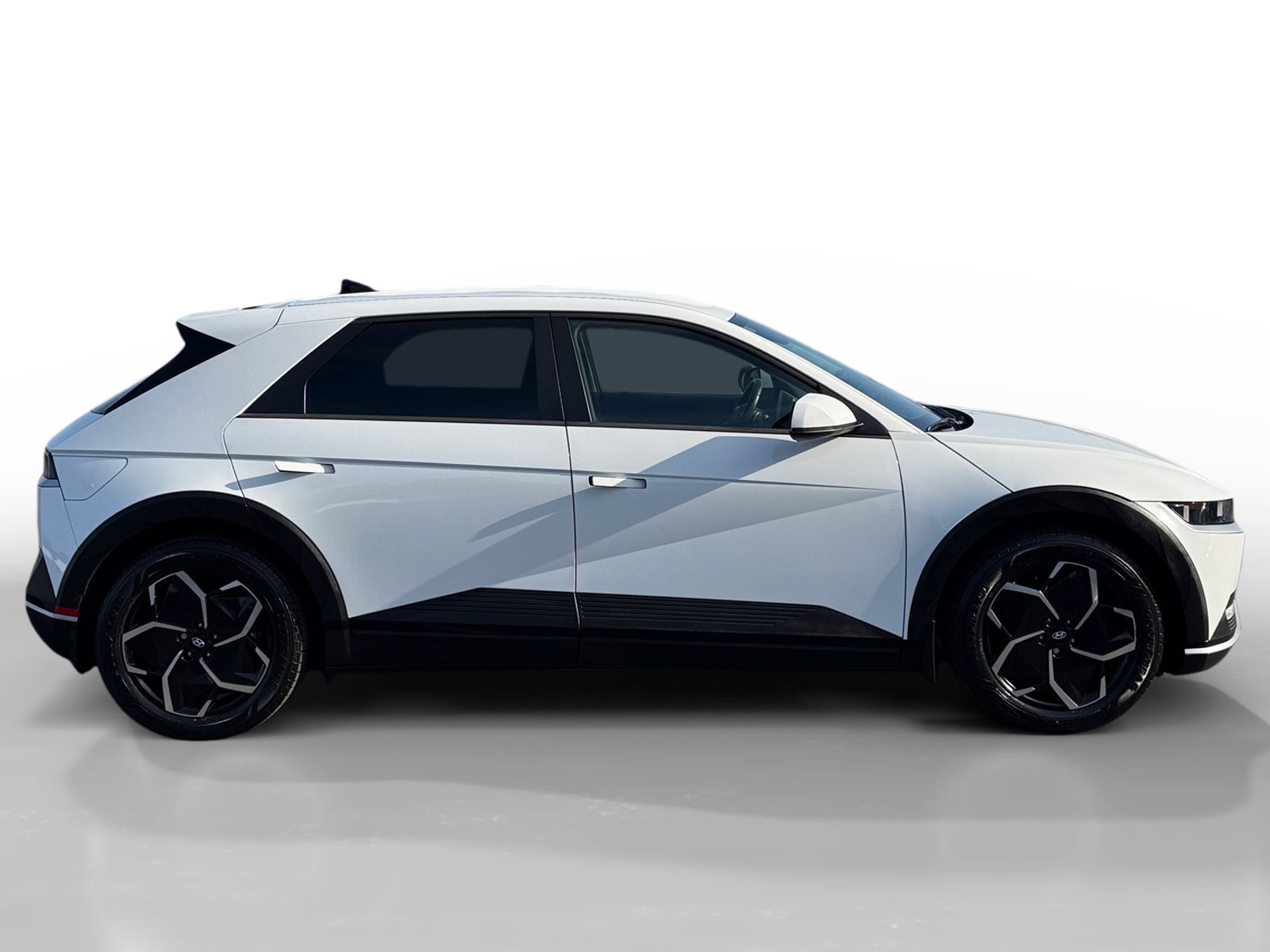 Certified Used 2024 White Hyundai SEL image 6
