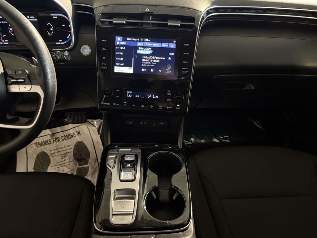 Used 2023 White Hyundai SEL image 18