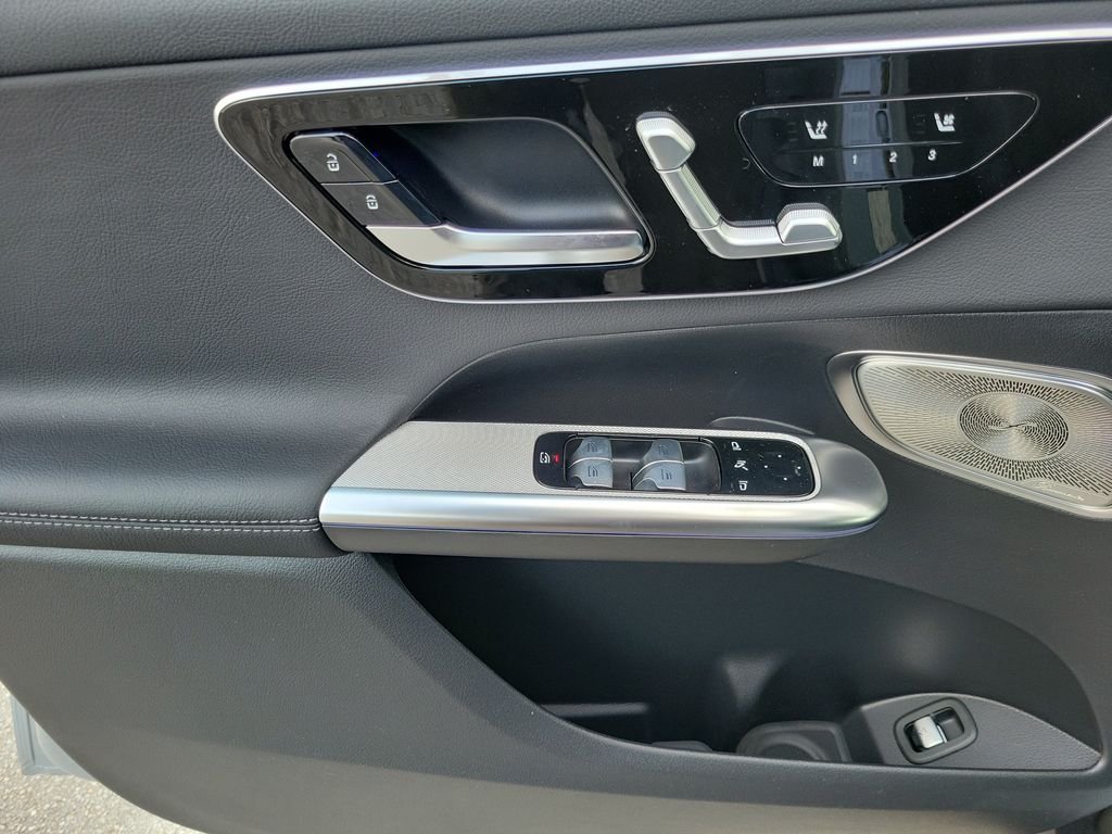 New 2026 MANUFAKTUR Alpine Grey Mercedes-Benz GLC 300 image 19