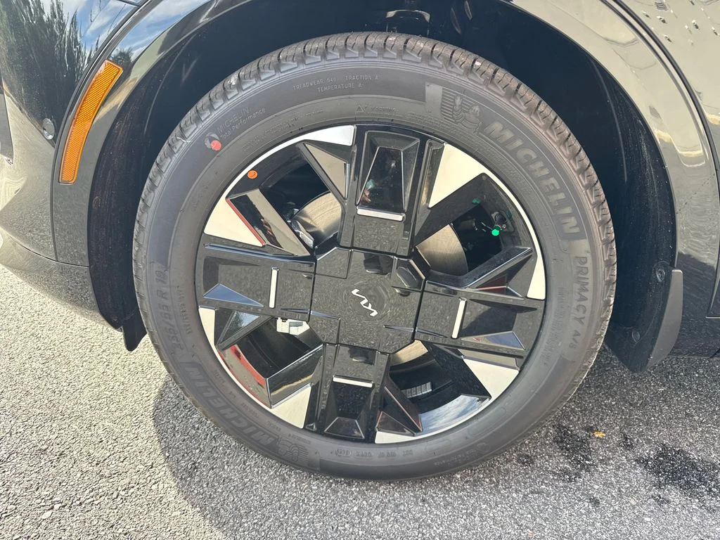 New 2026 Black Kia SX-Prestige image 9