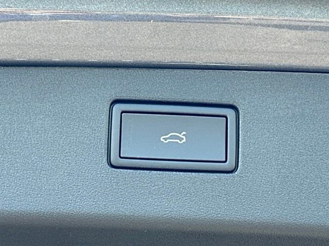 New 2026 Platinum Gray Metallic Volkswagen 2.0T SE image 20