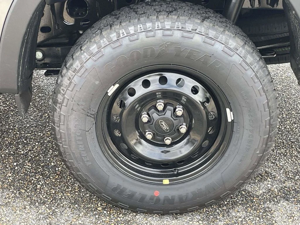 New 2026 Gray Ford XL image 9