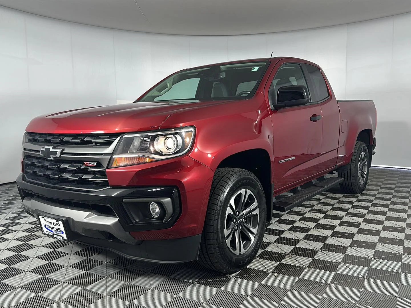 Used 2021 Cherry Red Tintcoat Chevrolet 4WD Z71 image 5