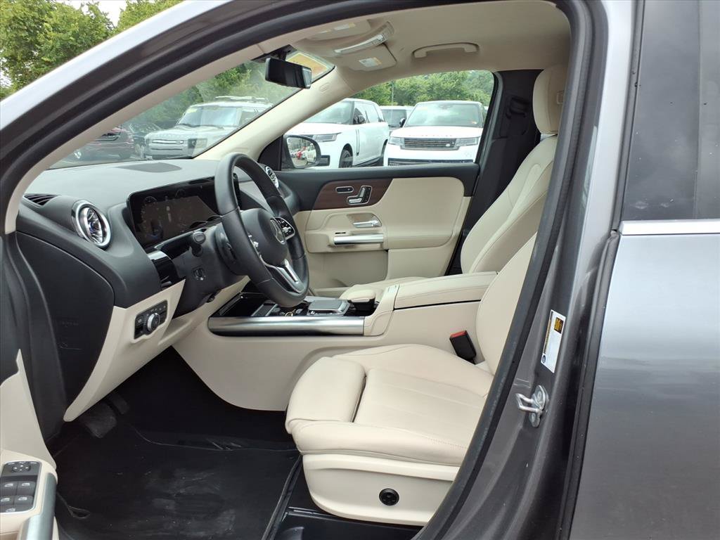 Used 2023 Mountain Grey Met Mercedes-Benz GLA 250 image 11