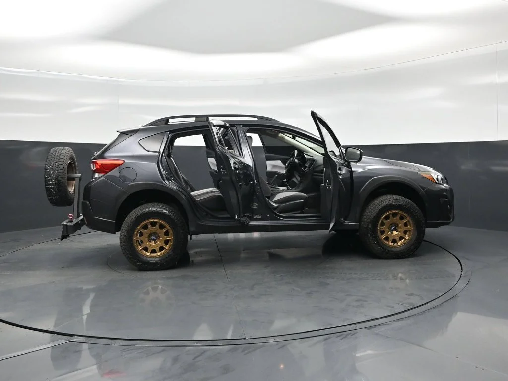 Used 2019 Gray Subaru 2.0i Premium image 4