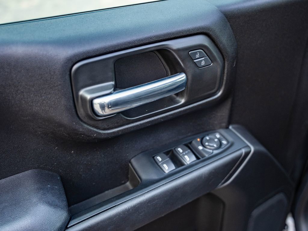 Used 2024 Black Chevrolet Custom image 16