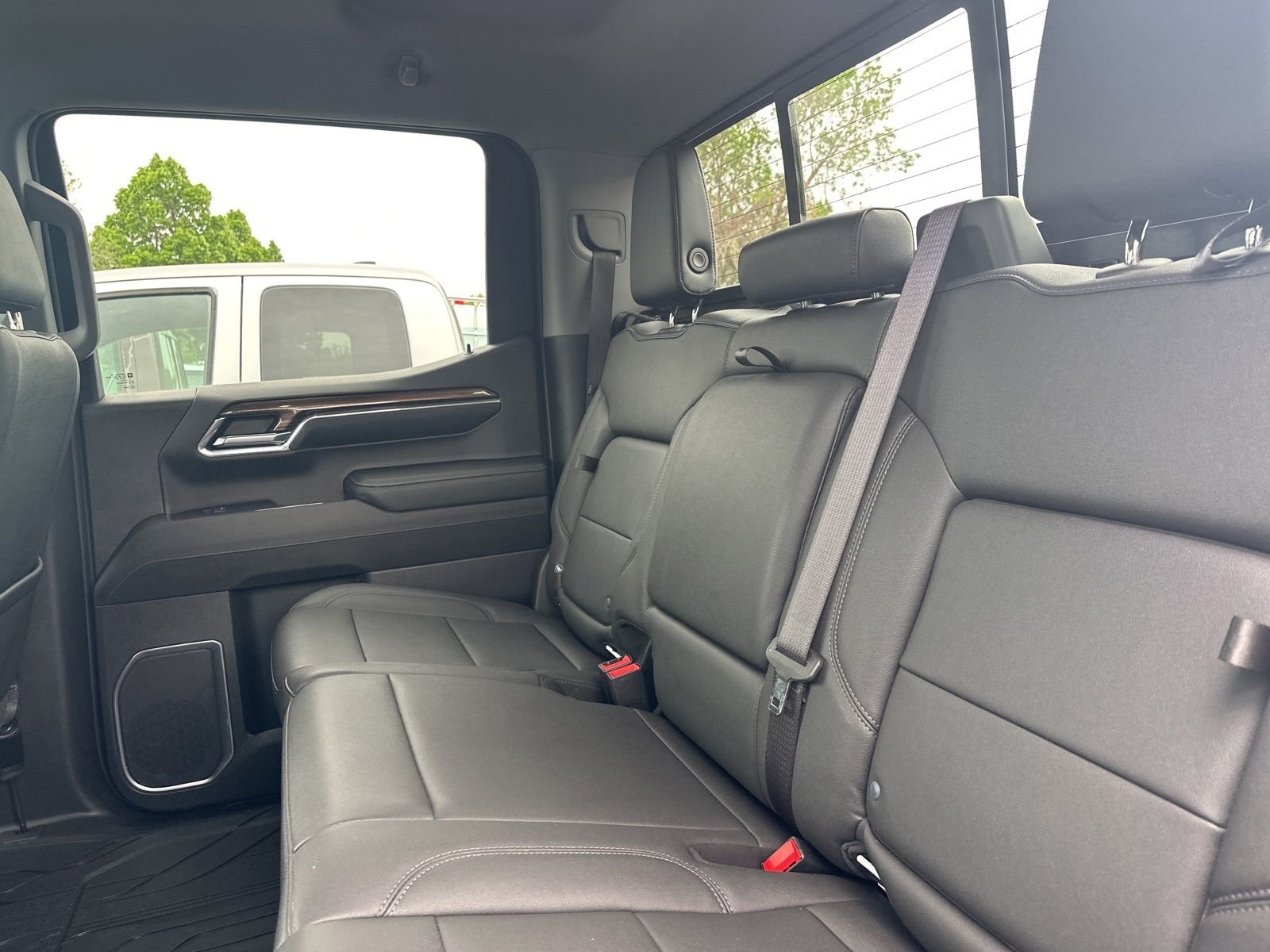 Used 2023 White Chevrolet LT image 21