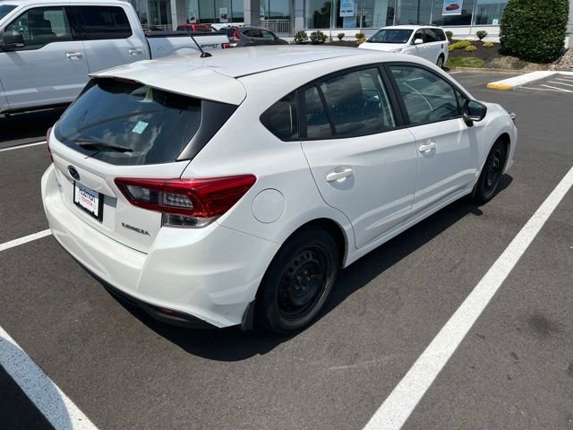 Used 2022 White Subaru Base image 6