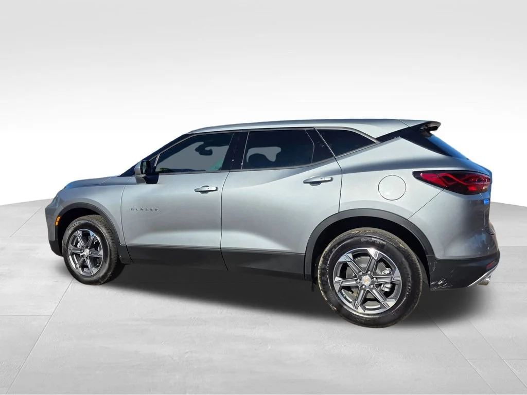 2025 Chevrolet Blazer 2LT - Photo 4