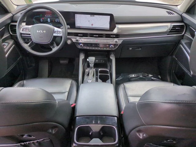 Certified Used 2025 White Kia S image 14