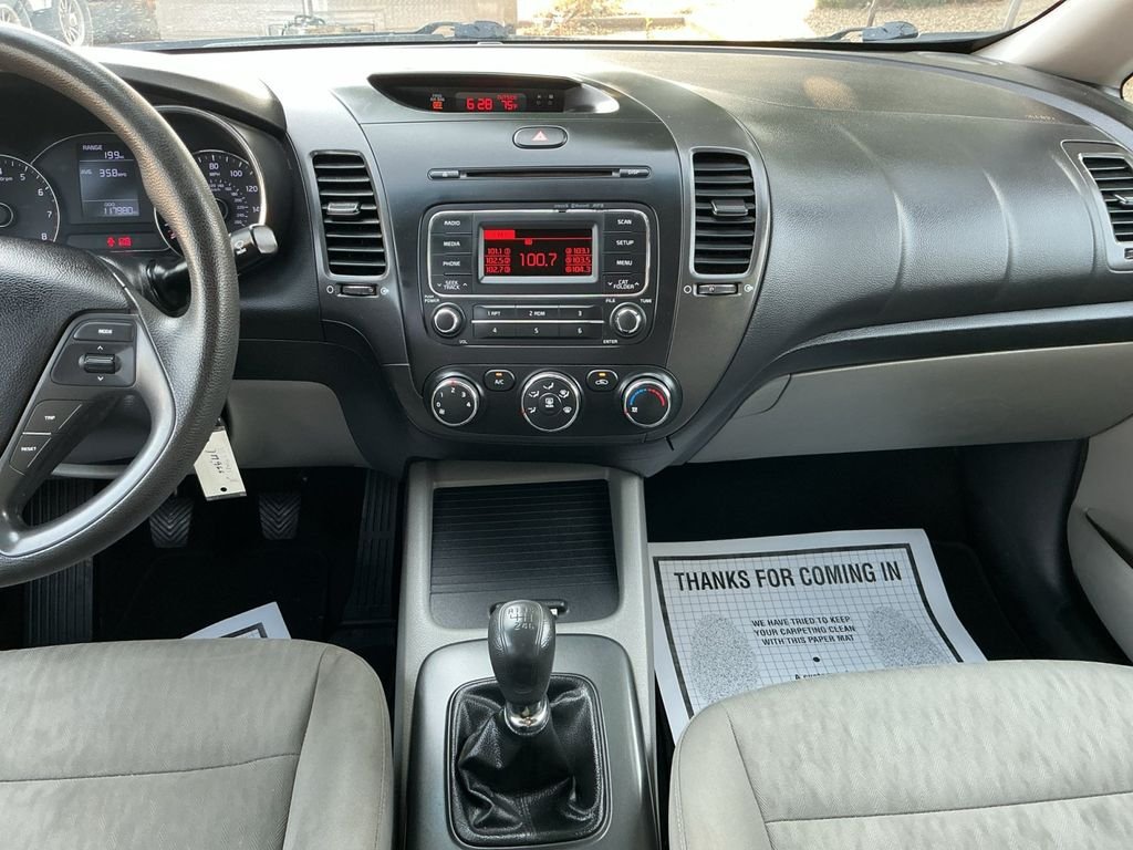 Used 2015 Silver Kia LX image 16