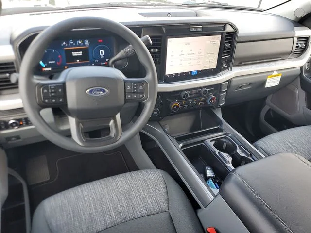 2026 Ford F-250 Super Duty XLT - Photo 13