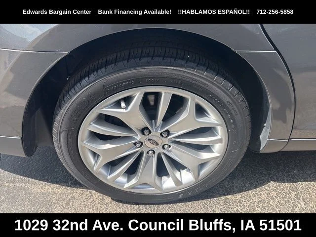 Used 2017 Gray Ford Limited image 8
