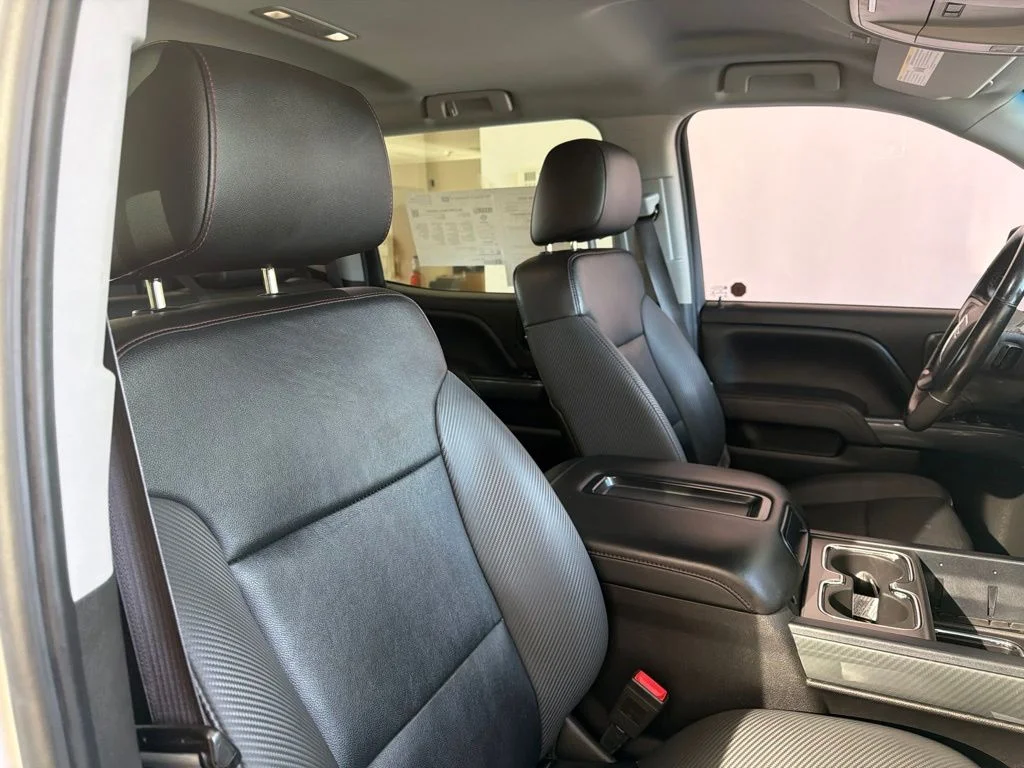 Used 2015 White Diamond Tricoat GMC SLT image 39