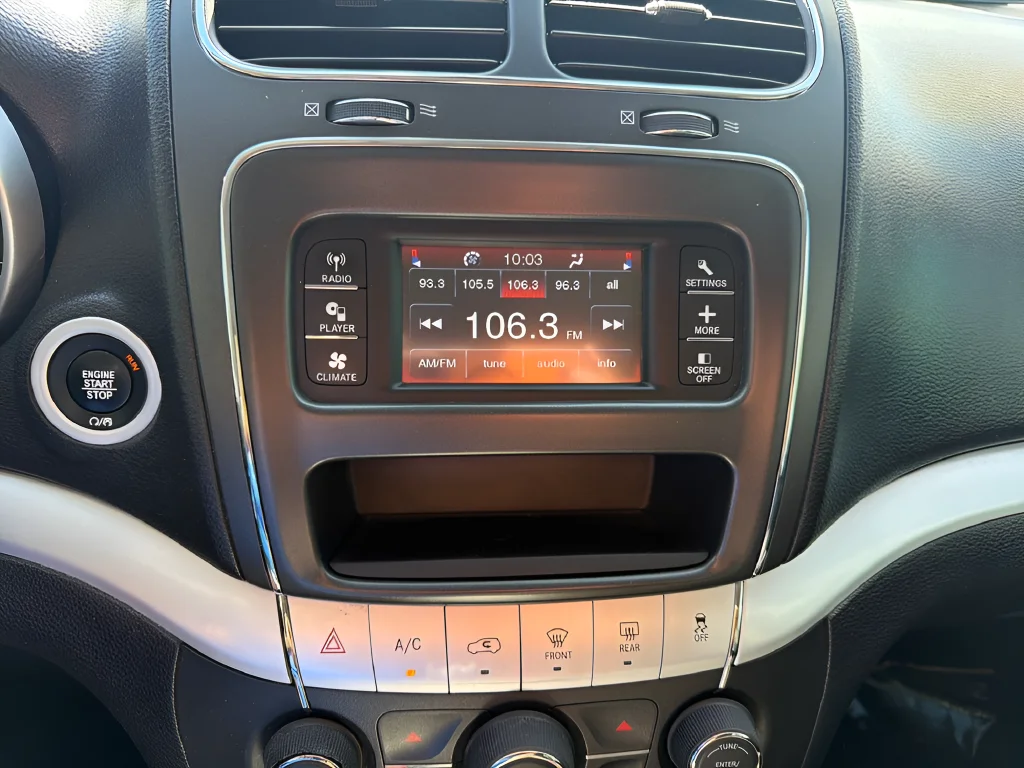 Used 2020 Red Dodge SE image 30