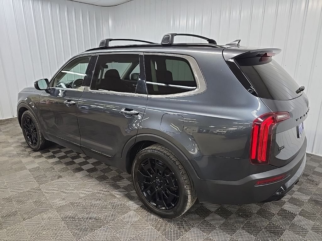 Used 2021 Gray Kia EX image 9