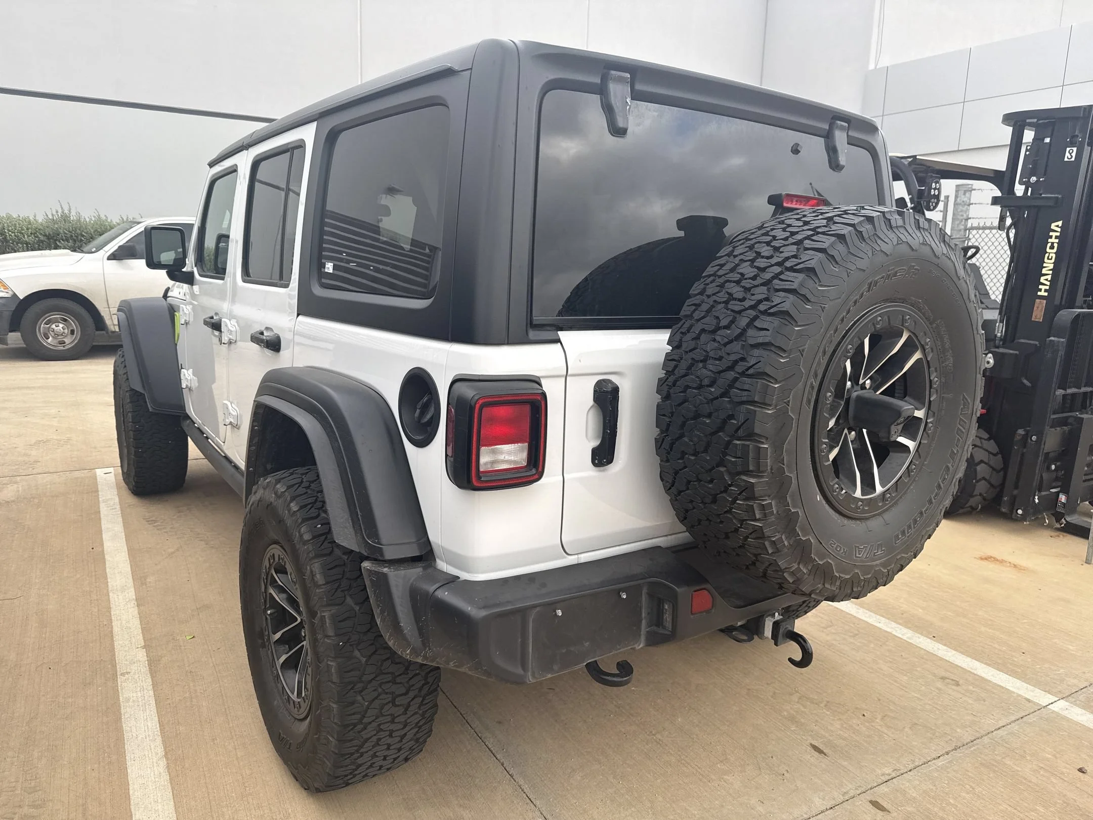 Used 2024 White Jeep Sport image 6