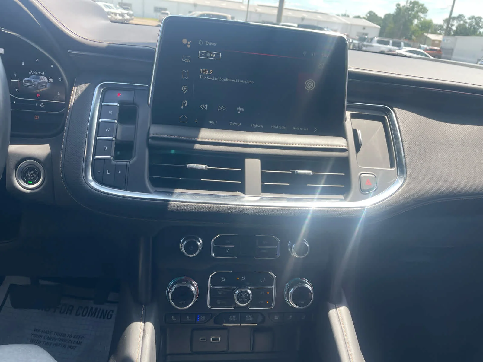 2023 GMC Yukon AT4 - Photo 17