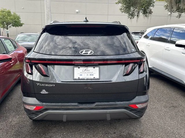 Used 2022 Gray Hyundai Limited image 5