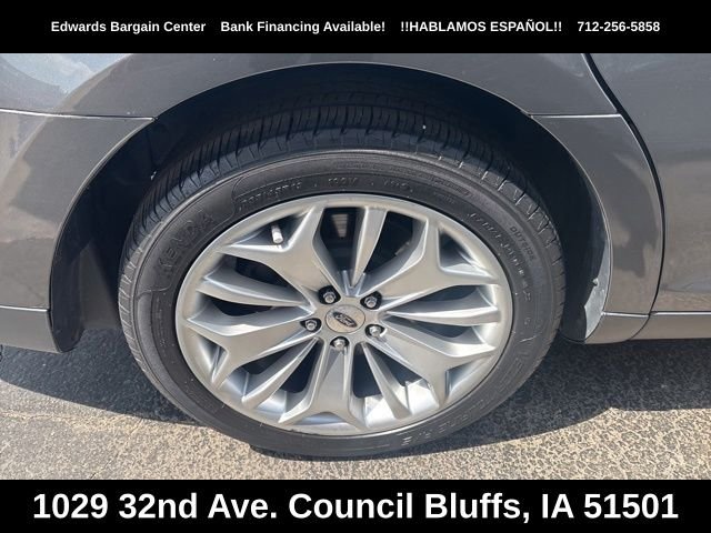 Used 2017 Gray Ford Limited image 8