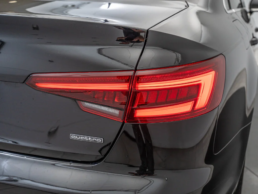 Used 2019 Brilliant Black Audi 2.0T Premium image 9