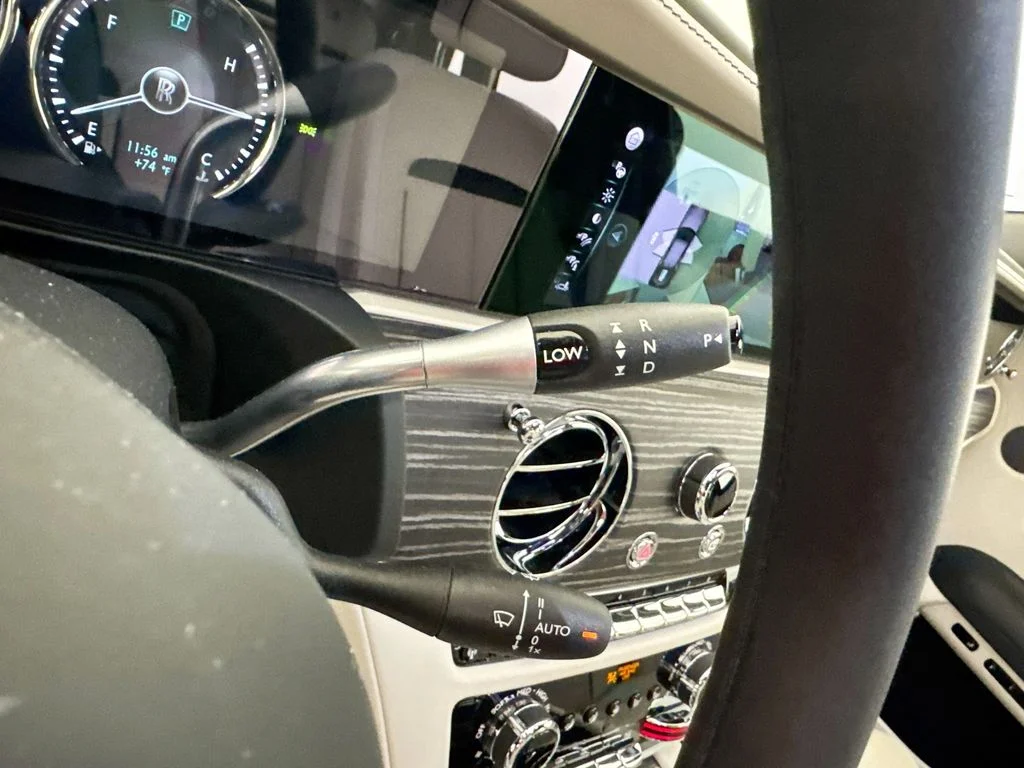 Used 2022 White Rolls-Royce  image 17
