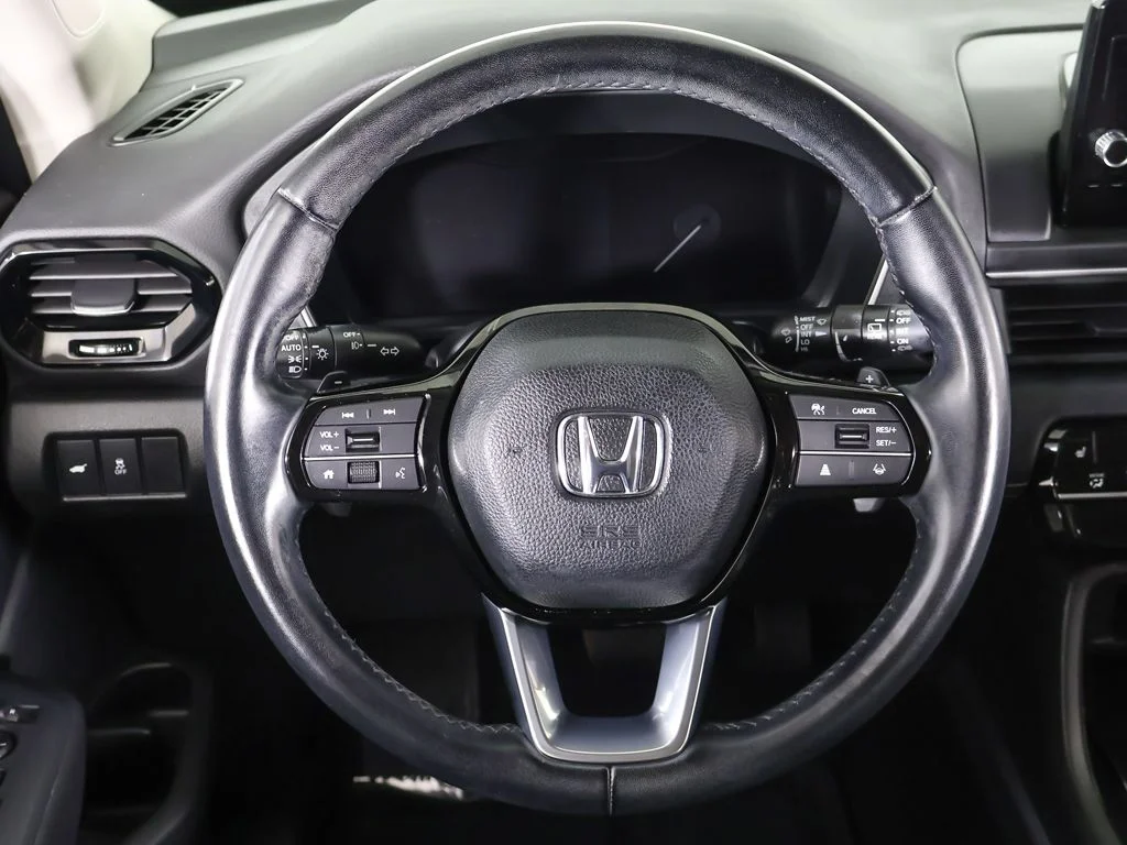 Used 2023 White Honda EX-L image 41