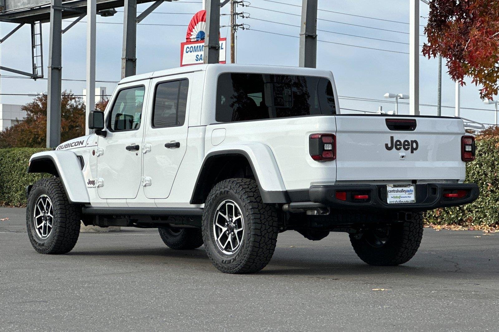 New 2026 Bright White Clearcoat Jeep Rubicon X image 6