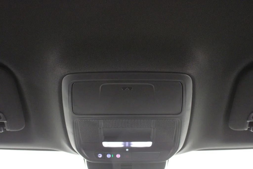 New 2026 Glacier White Tricoat GMC Elevation image 21