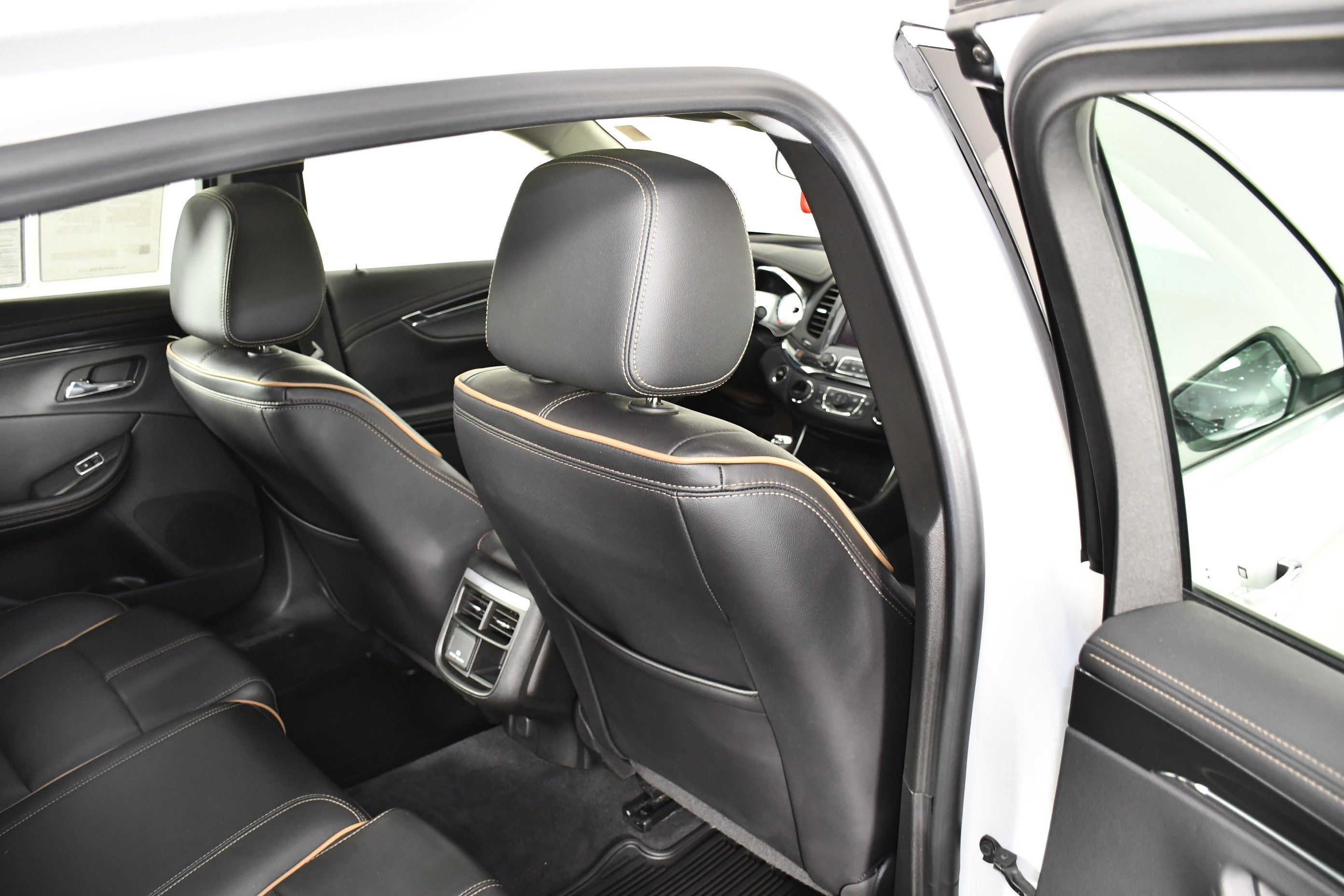 Used 2020 White Chevrolet Premier image 43