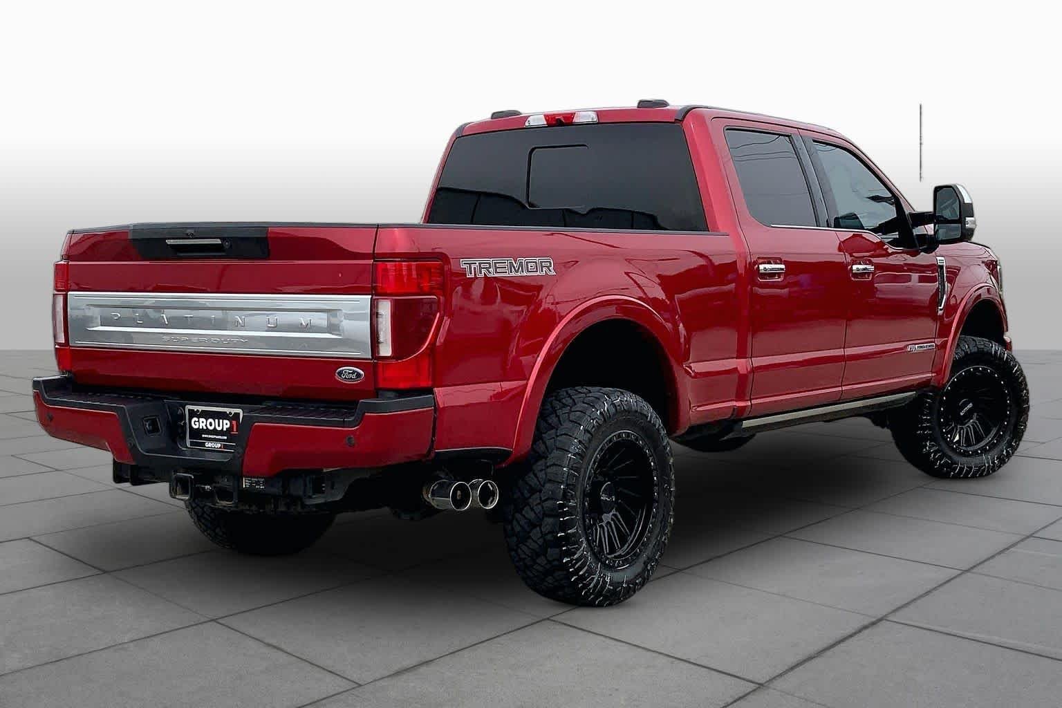 Used 2022 Rapid Red Metallic Tinted Clearcoat Ford F-250 Pickup Platinum image 13