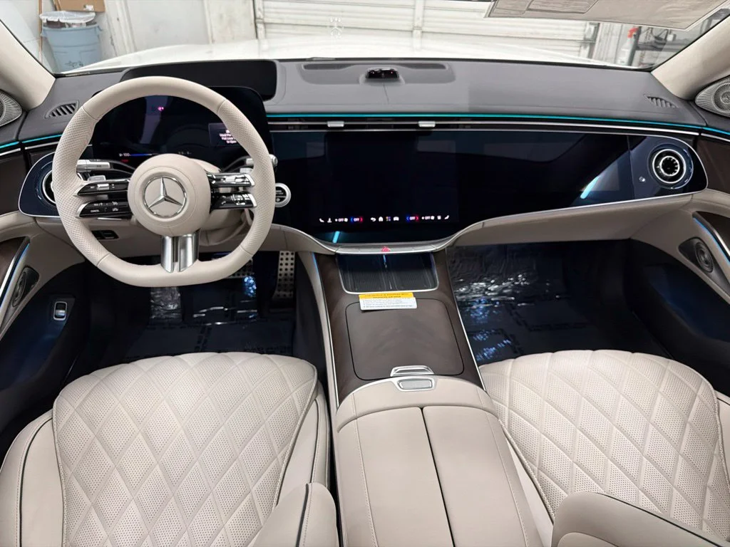 New 2027 White Mercedes-Benz S 580 image 24