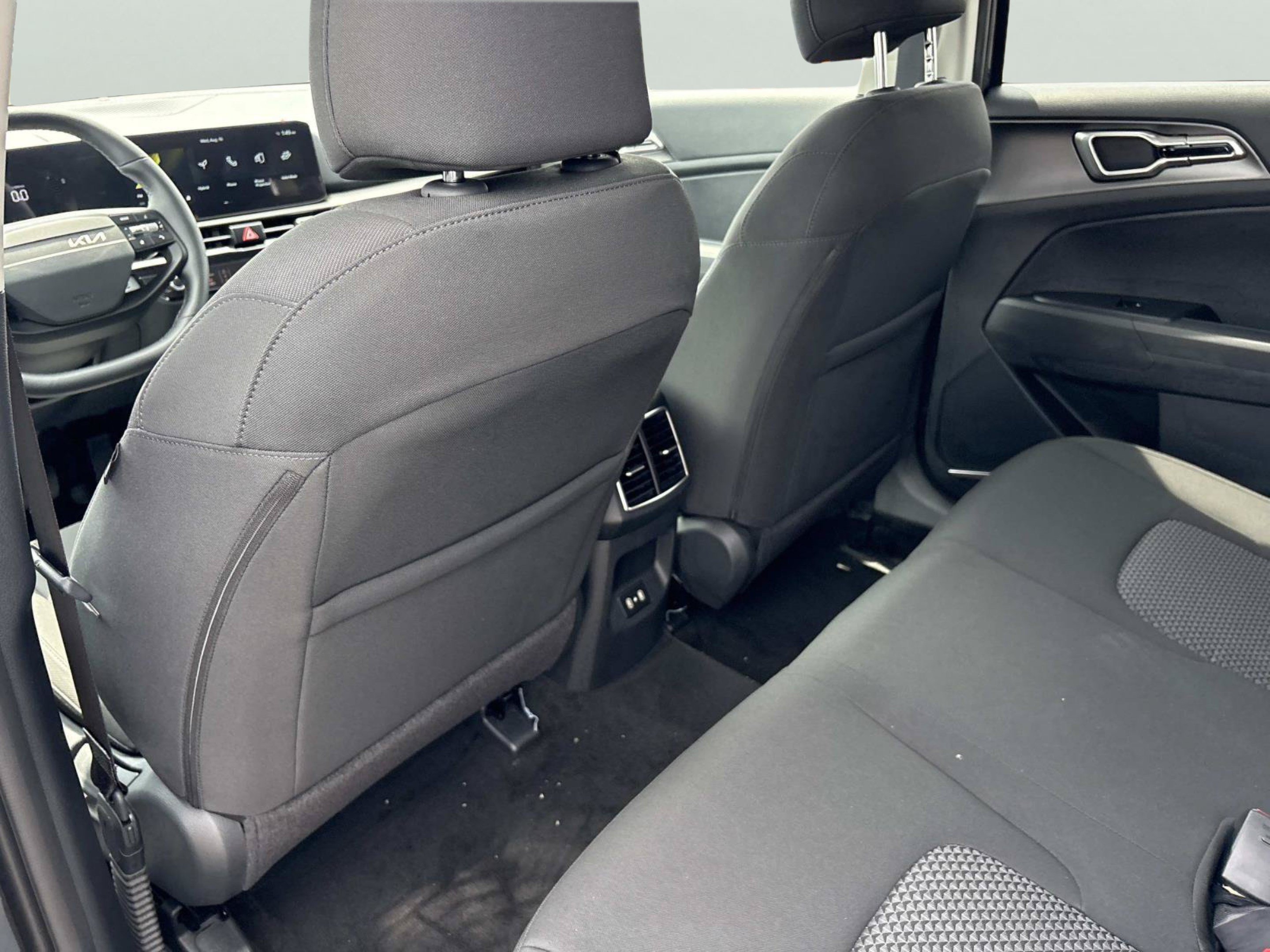 New 2027 Gravity Gray Kia LX image 16
