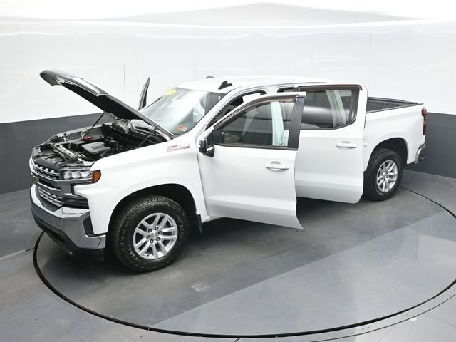 Used 2020 White Chevrolet LT image 28