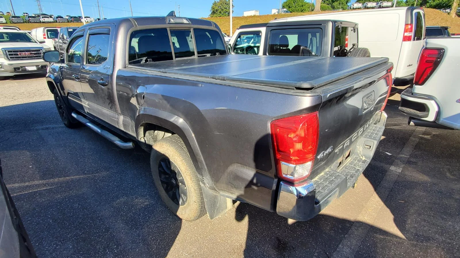 Used 2017 Magnetite Gray Metallic Toyota SR5 image 8