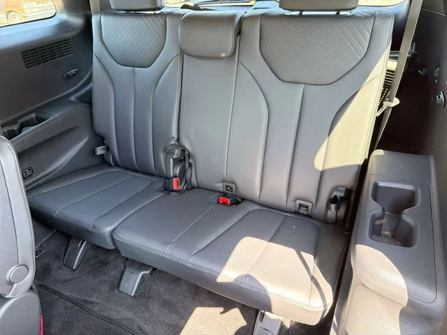 Used 2024 Silver Hyundai SEL image 27