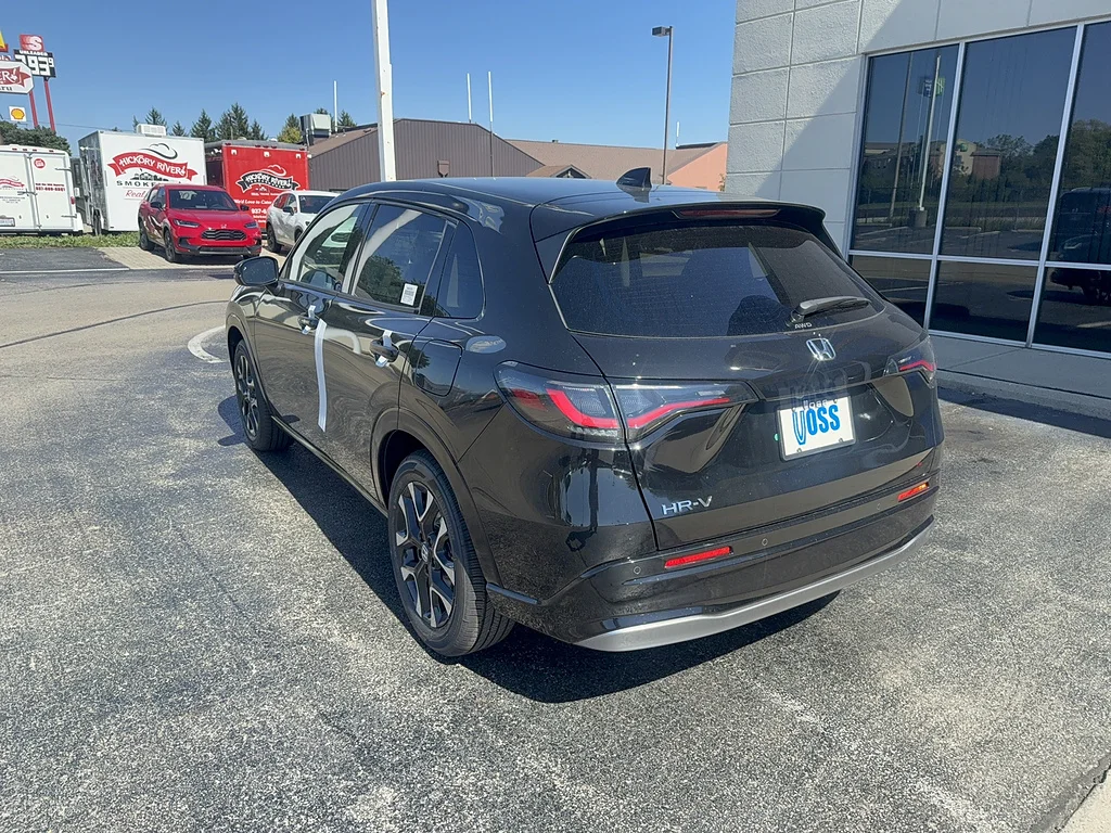 2027 Honda HR-V EX-L, photo 7 of 12