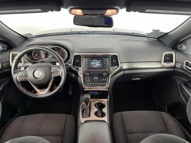 Used 2016 Red Jeep Laredo image 35