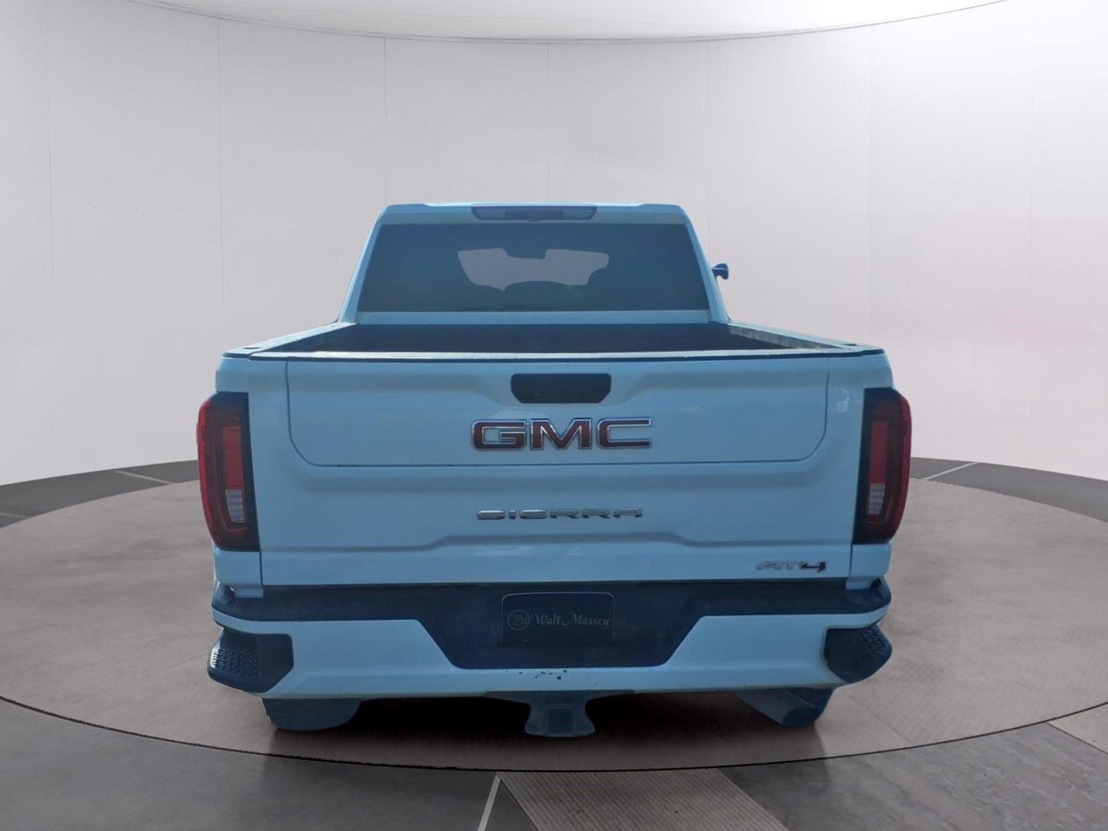 Used 2021 SUMMIT WHITE GMC AT4 image 4
