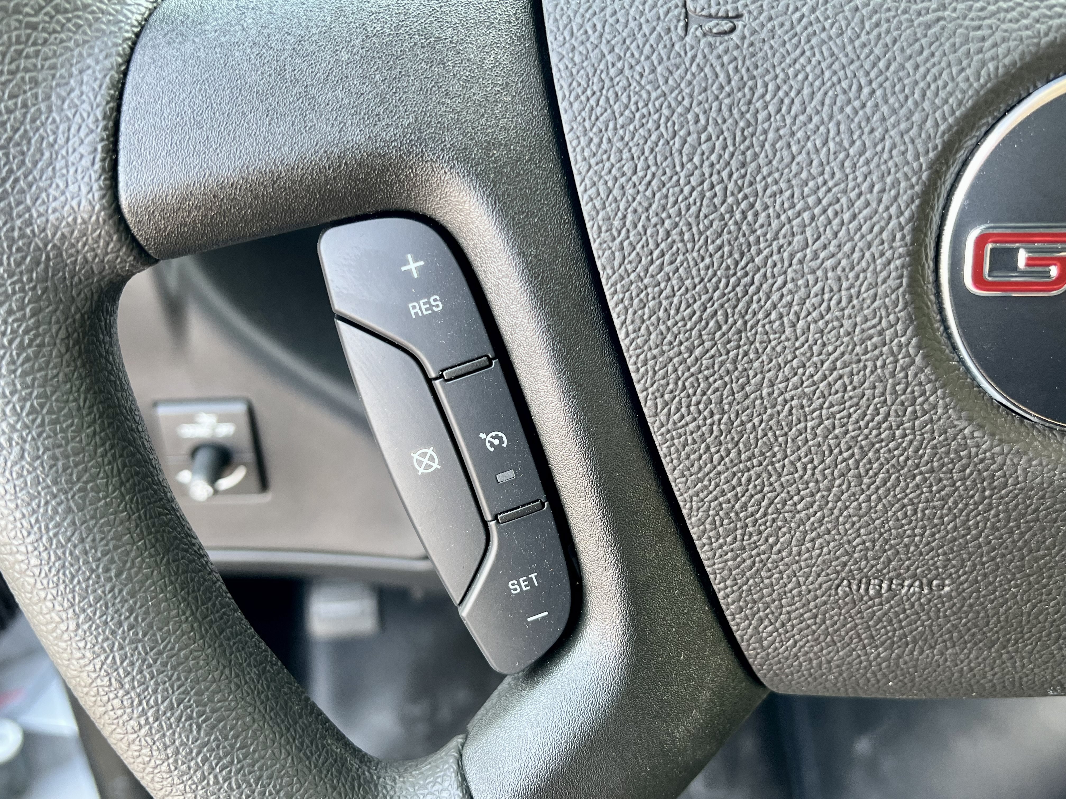 New 2026 Summit White GMC Work Van image 14