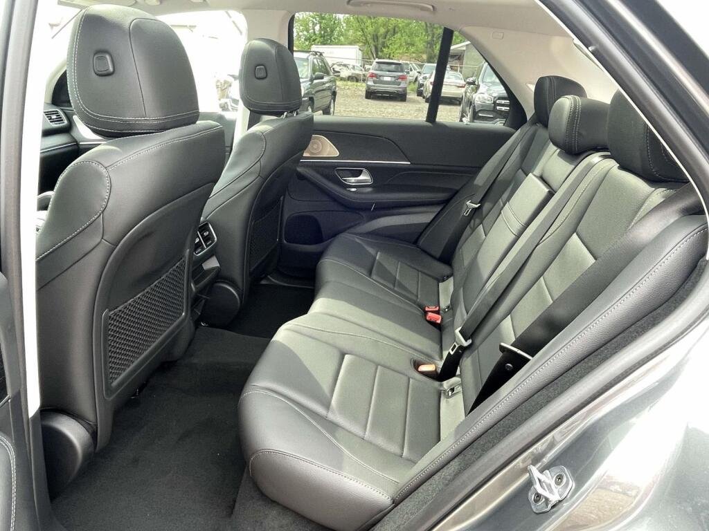 New 2026 Selenite Grey Metallic Mercedes-Benz GLE 450 image 19