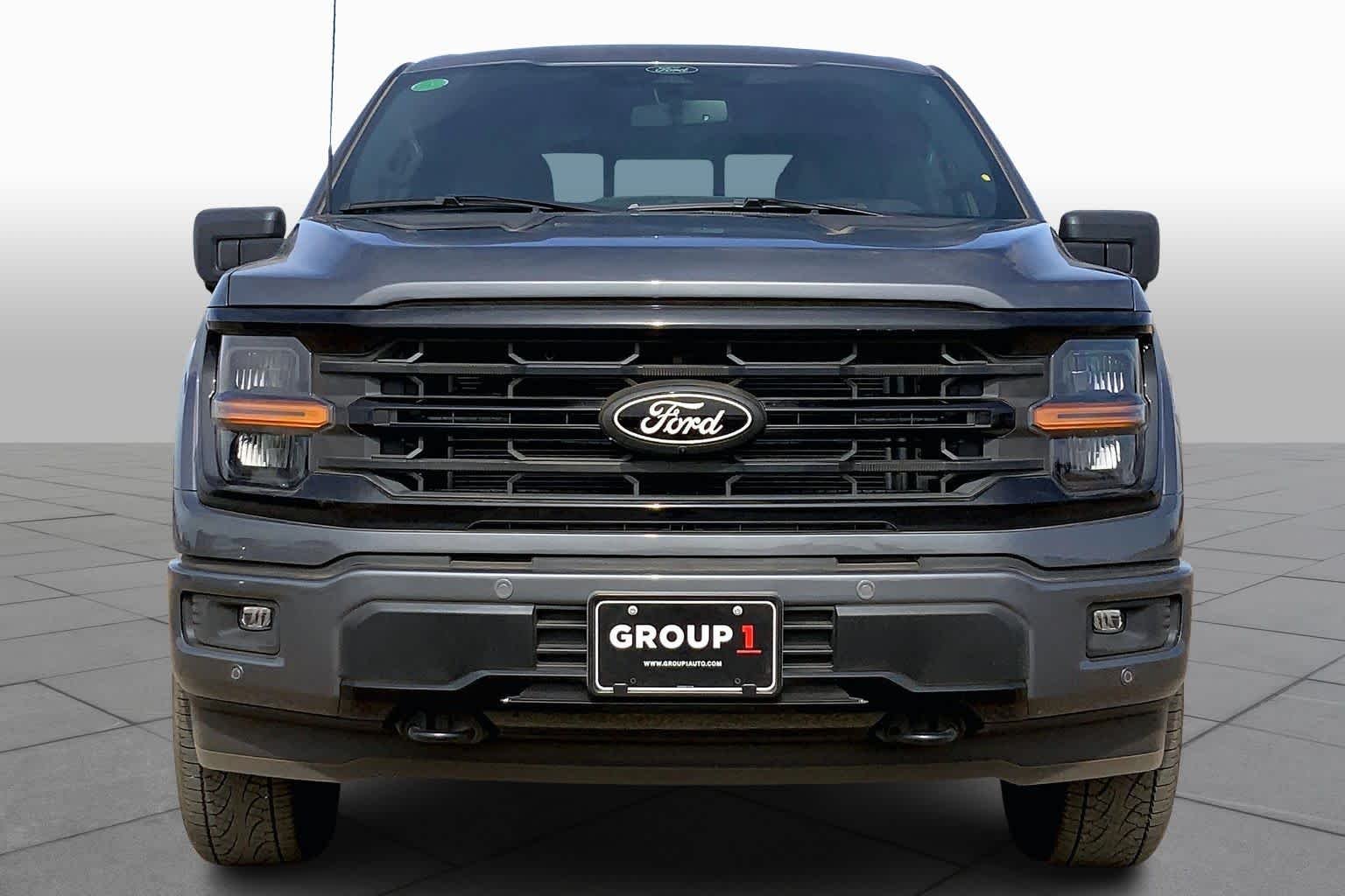 New 2026 Carbonized Gray Metallic Ford XLT image 3