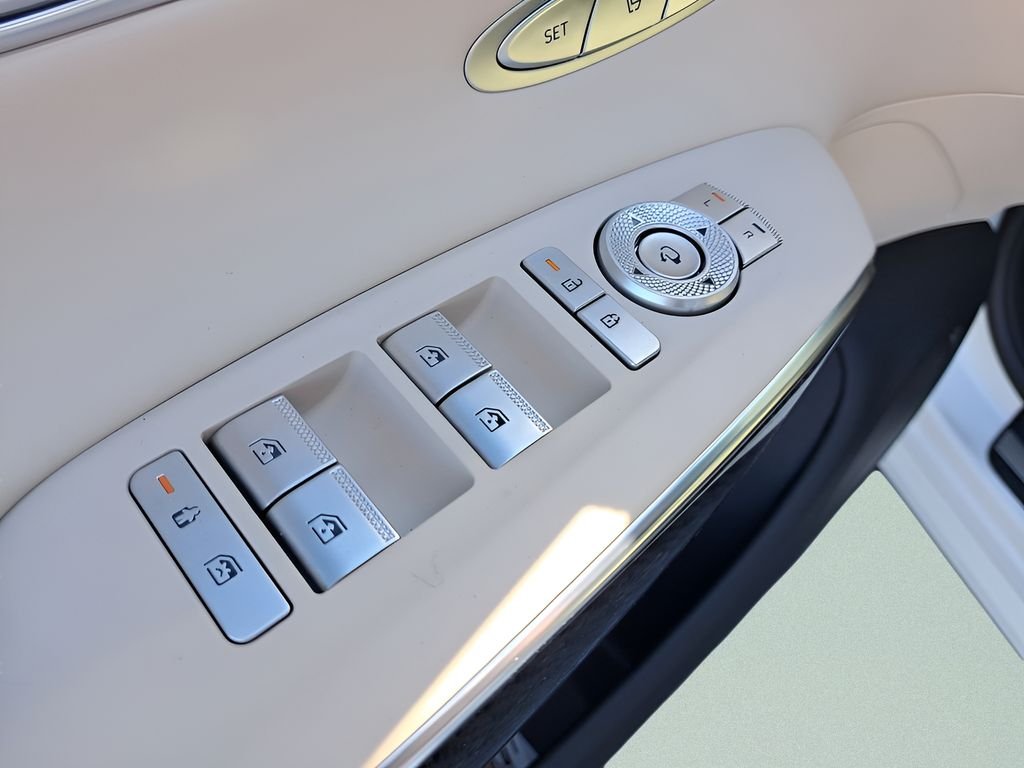 New 2026 White Genesis 3.5T Sport Prestige image 15