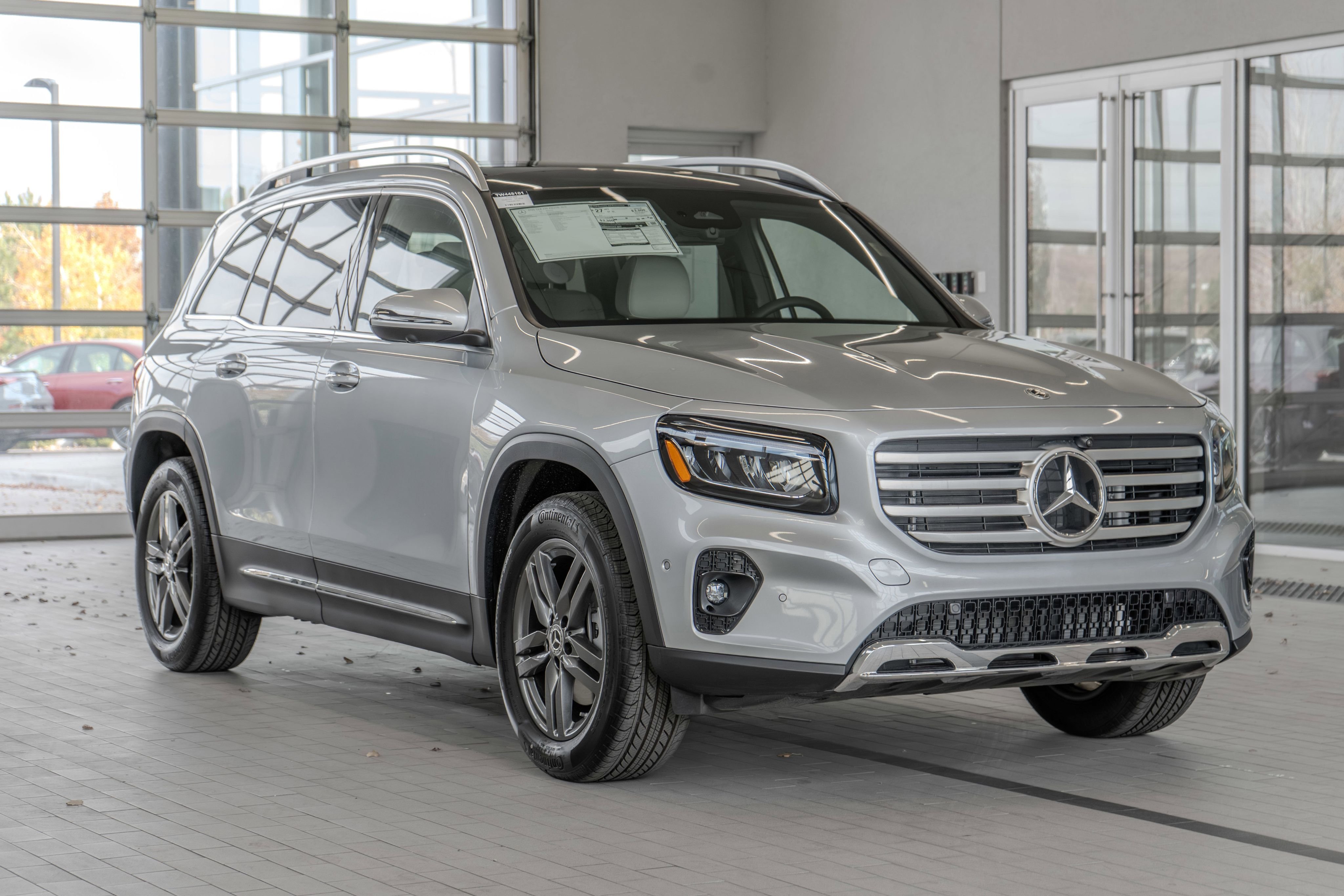 New 2026 Cirrus Silver Metallic Mercedes-Benz GLB 250 image 21