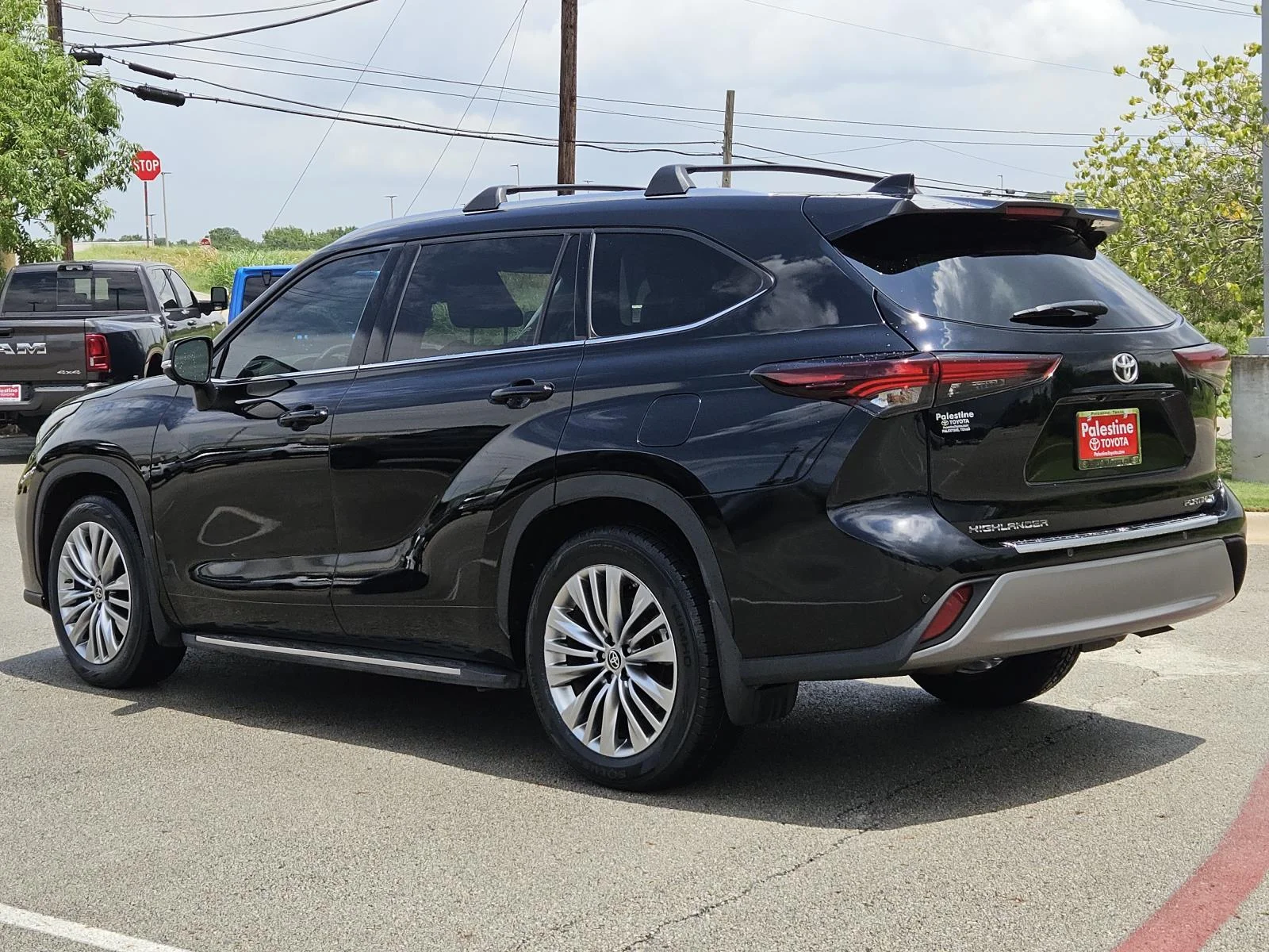 Used 2024 Black Toyota Platinum FWD (Natl) image 6