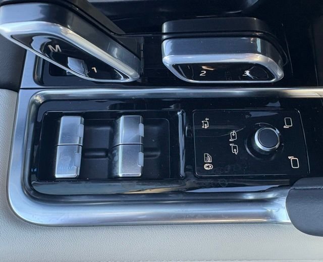 2025 Land Rover Range Rover SE - Photo 15