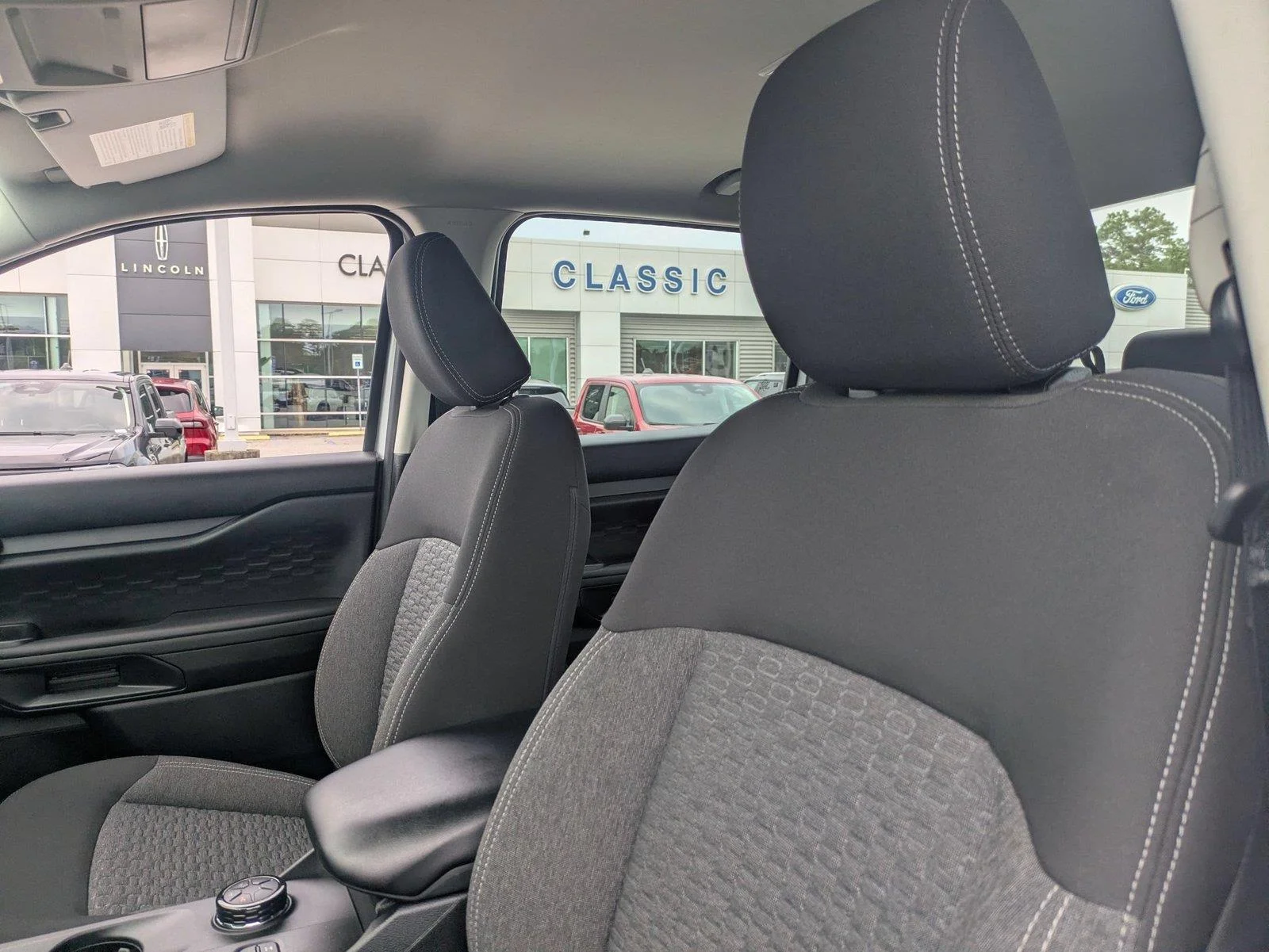 Used 2024 Oxford White Ford XL image 12
