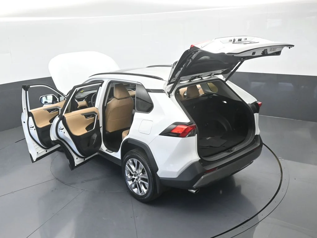 Used 2023 Ice Cap Toyota Limited image 64